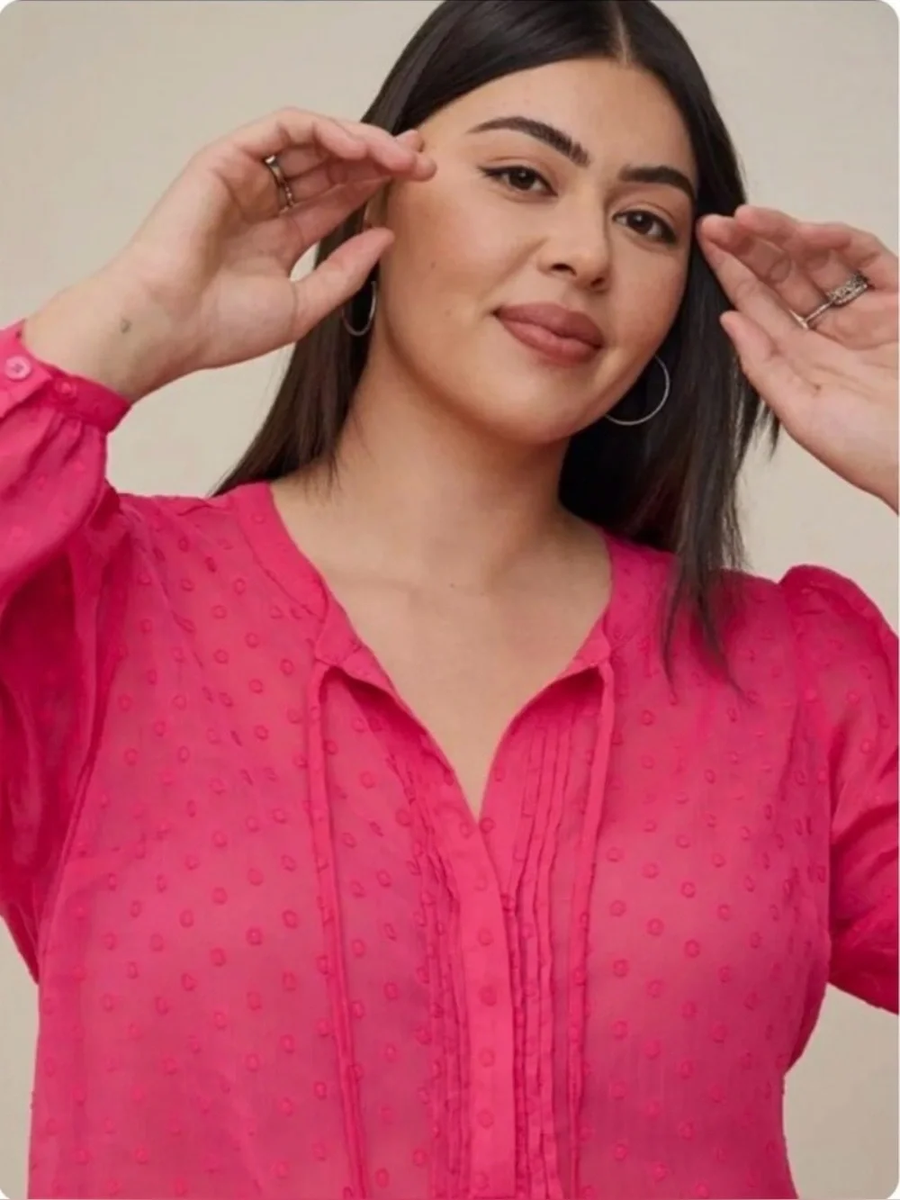 torrid pink clip